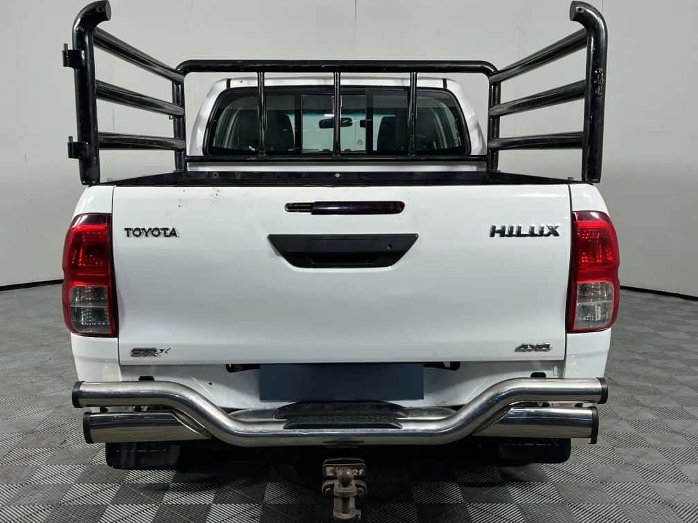 Toyota Hilux Srx - Image 4